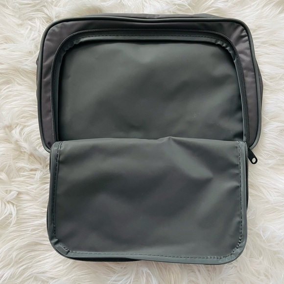 Samsonite Grey Medium Sized Travel Packing Cube - Picture 4 of 4